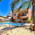 Atlantico Villa Quarteira
